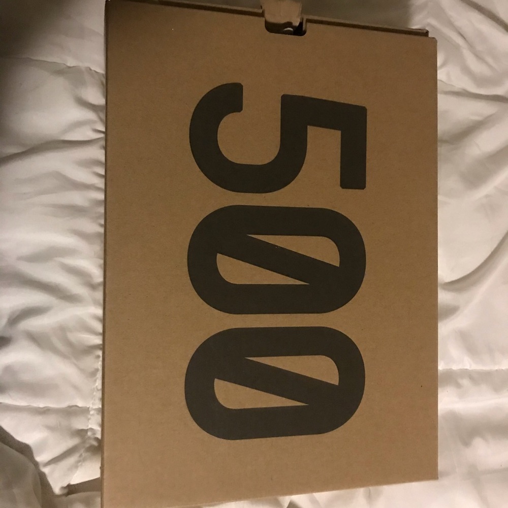 Yeezy 500 utility black